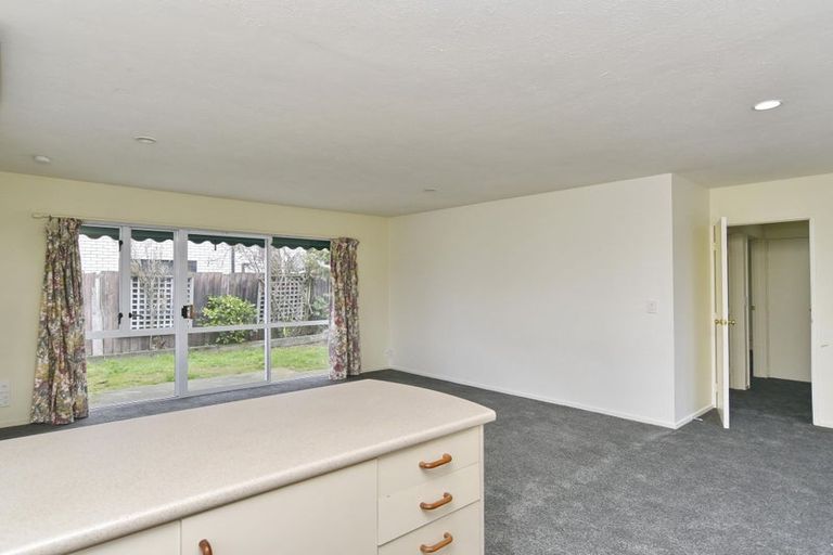 Photo of property in 1/40 Maxwell Street, Riccarton, Christchurch, 8041
