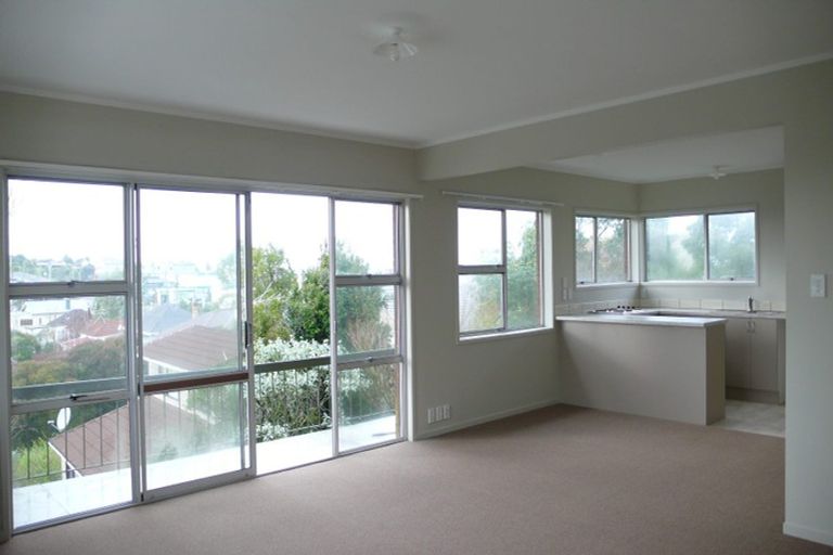 Photo of property in 6/5 Waipa Street, Birkenhead, Auckland, 0626