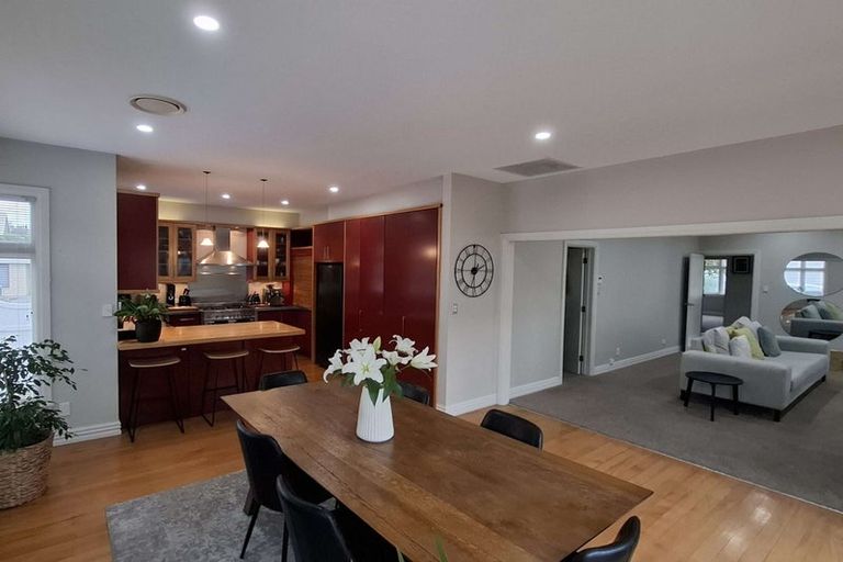 Photo of property in 38 Puriri Street, Riccarton, Christchurch, 8041