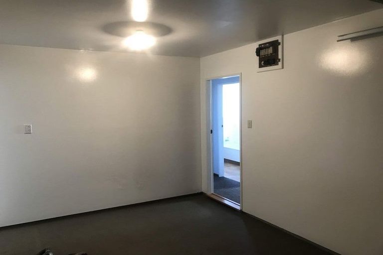 Photo of property in 2/9 Lagan Street, Belfast, Christchurch, 8051