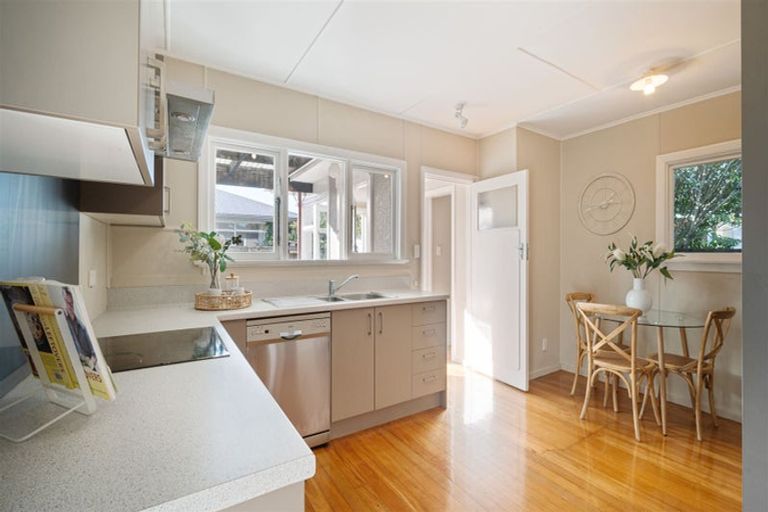 Photo of property in 1/19 Moreland Avenue, Papanui, Christchurch, 8053