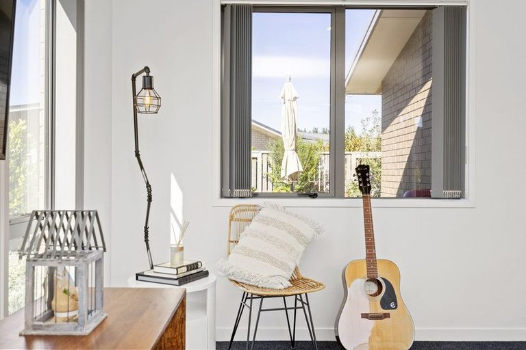 Photo of property in 38 Jarrett Terrace, Leamington, Cambridge, 3432