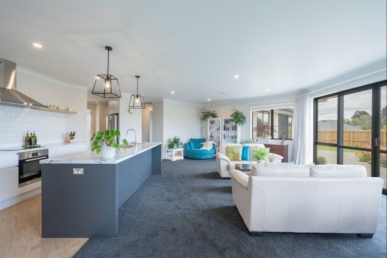 Photo of property in 12 Koi Crescent, Mapua, 7005