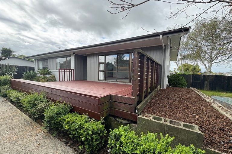 Photo of property in 32 John Walker Drive, Manurewa, Auckland, 2102