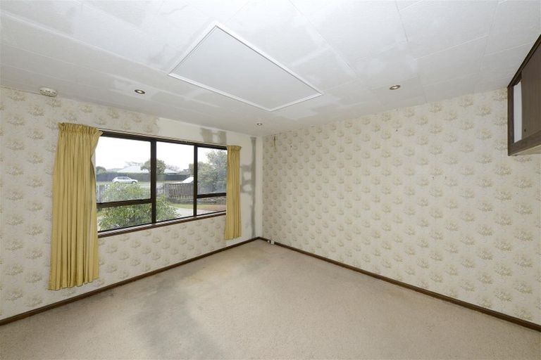 Photo of property in 8 Travis Road, Burwood, Christchurch, 8083