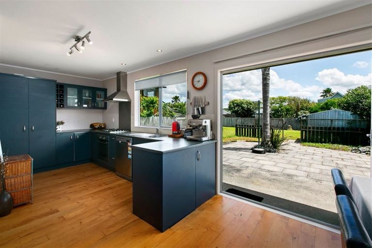 Photo of property in 20 Snell Crescent, Waihi Beach, 3611