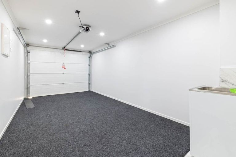 Photo of property in 8c Kent Road, Manurewa, Auckland, 2102