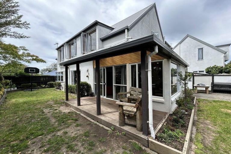 Photo of property in 2/144a Yaldhurst Road, Sockburn, Christchurch, 8042