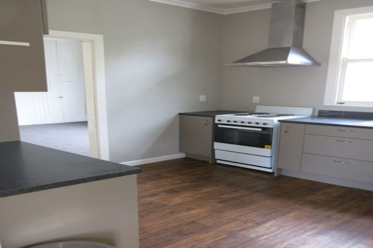 Photo of property in 8 Union Street, Hokowhitu, Palmerston North, 4410