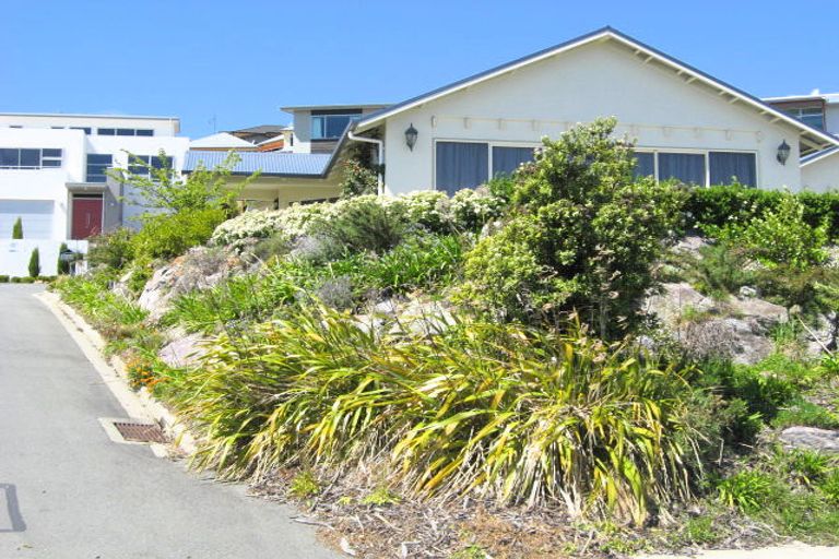 Photo of property in 14 Zeehaen Place, Britannia Heights, Nelson, 7010