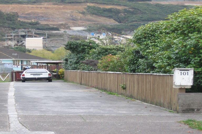 Photo of property in 101 Molesworth Street, Taita, Lower Hutt, 5011