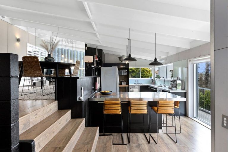 Photo of property in 42 Old North Road, Orewa, 0931