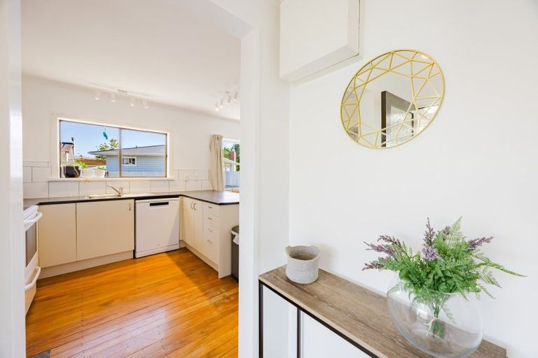 Photo of property in 8 Corbett Place, Onekawa, Napier, 4110