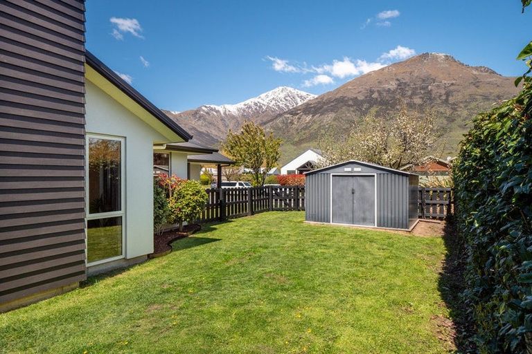 Photo of property in 67 Howards Drive, Lake Hayes, Queenstown, 9304