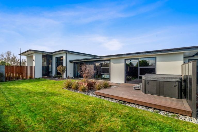 Photo of property in 1 Ashford Avenue, Prebbleton, 7604