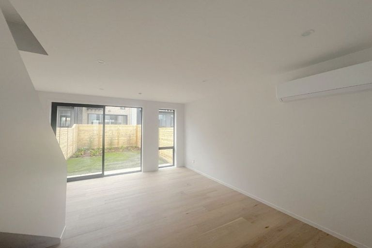 Photo of property in 10 Houhere Street, Paraparaumu, 5032