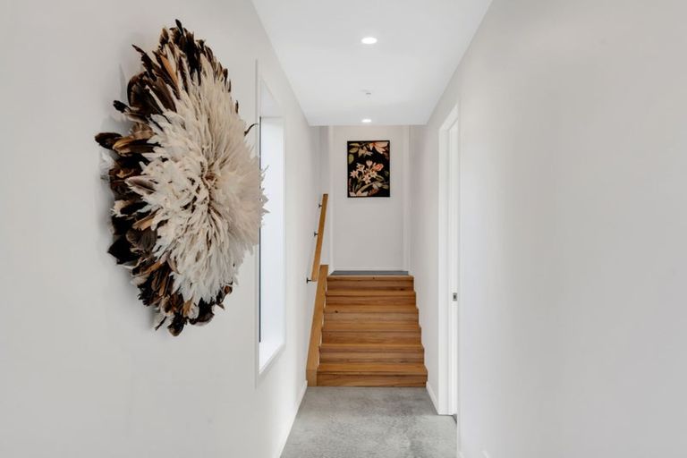 Photo of property in 13 Round Hill Rise, Cracroft, Christchurch, 8022