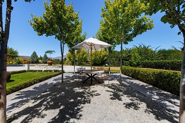 Photo of property in Butel Park, 15 Essex Avenue, Arrowtown, 9302