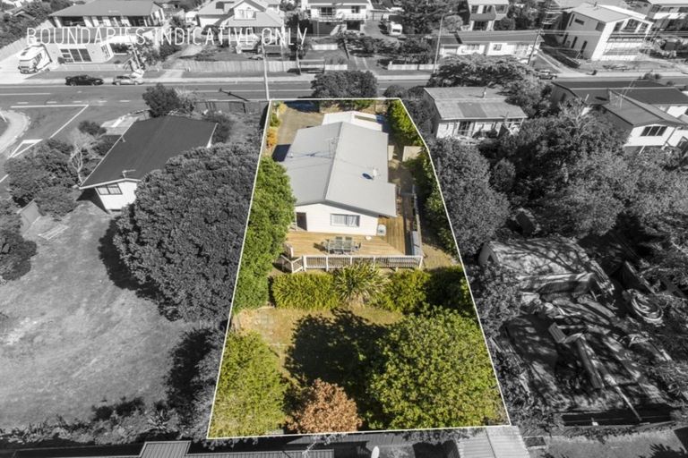 Photo of property in 1313 Papamoa Beach Road, Papamoa Beach, Papamoa, 3118
