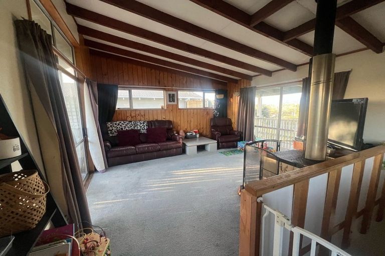 Photo of property in 16 Robert Mckeen Street, Otaki Beach, Otaki, 5512