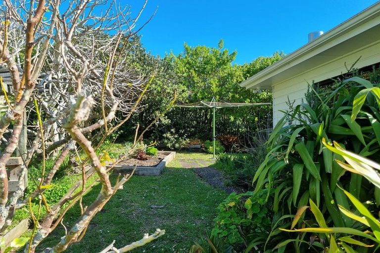 Photo of property in 28 Jackson Crescent, Mahurangi East, Warkworth, 0982