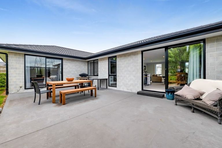 Photo of property in 34d Honeyfield Drive, Whalers Gate, New Plymouth, 4310