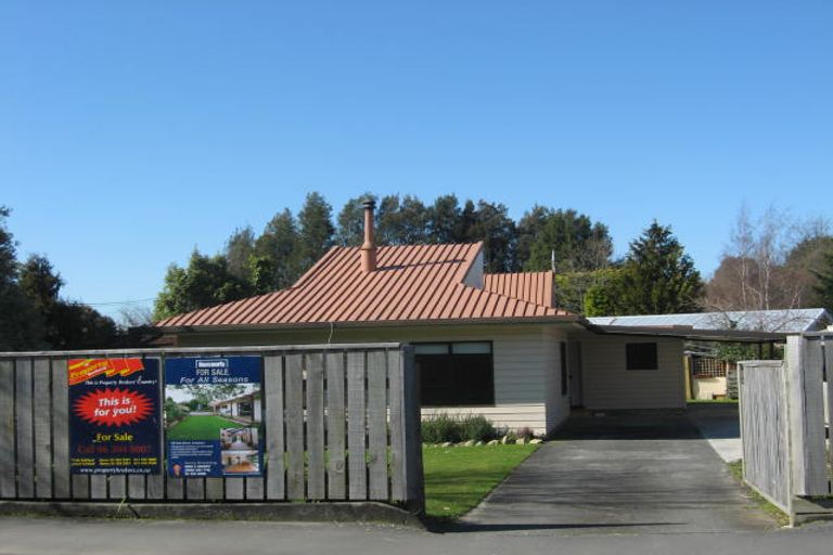 Photo of property in 105 East Street, Greytown, 5712