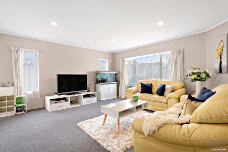 Photo of property in 722 Chapel Road, Dannemora, Auckland, 2016