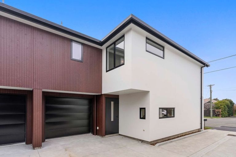 Photo of property in 2/41 Wychbury Street, Spreydon, Christchurch, 8024