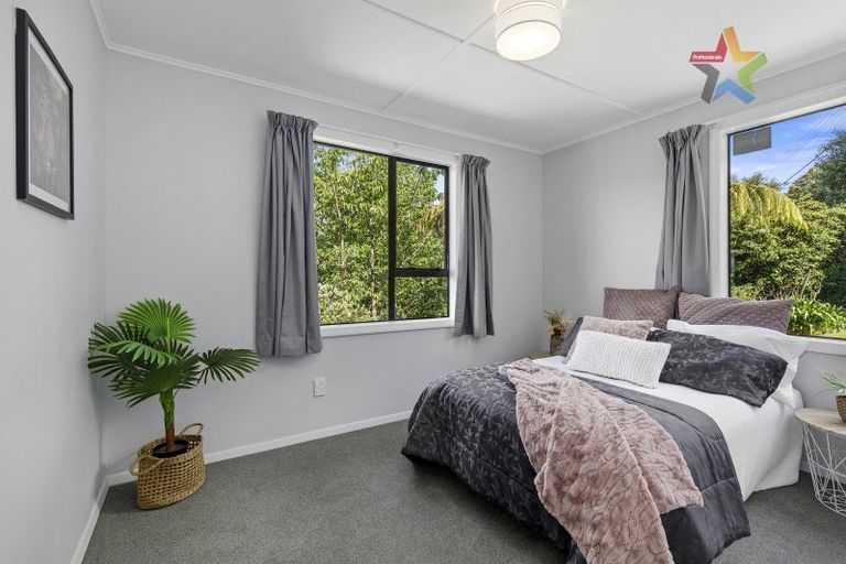 Photo of property in 40 Logie Street, Stokes Valley, Lower Hutt, 5019