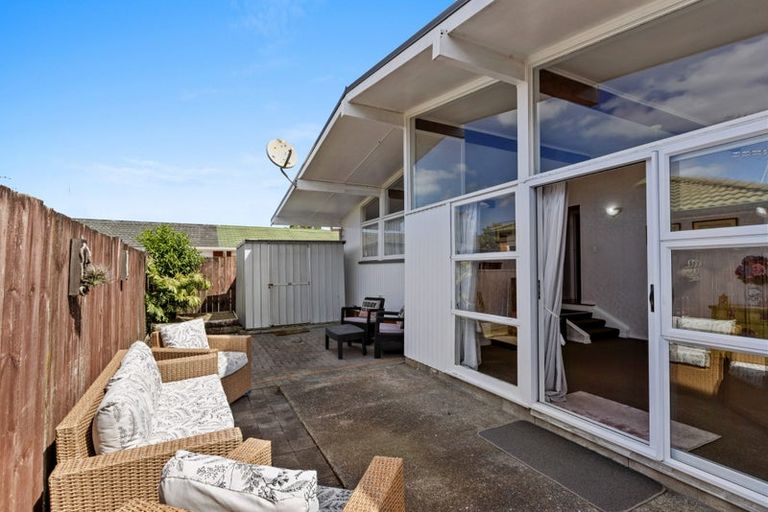 Photo of property in 5 Hatton Road, Orewa, 0931
