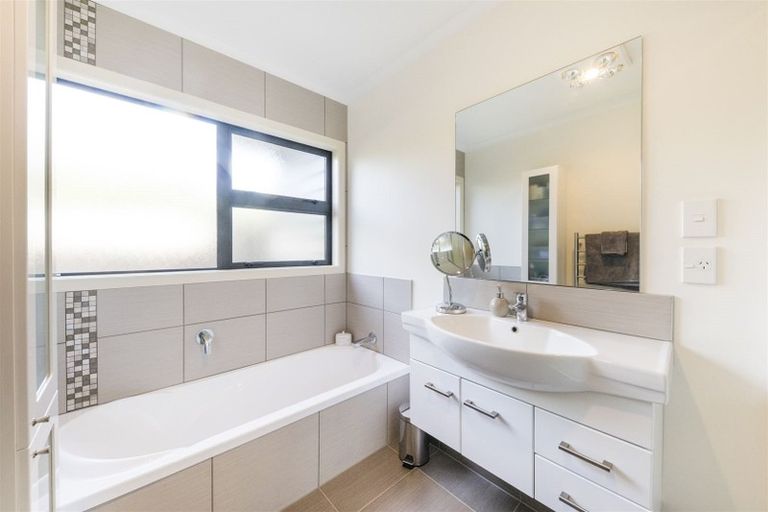 Photo of property in 84d Roy Street, Palmerston North, 4410