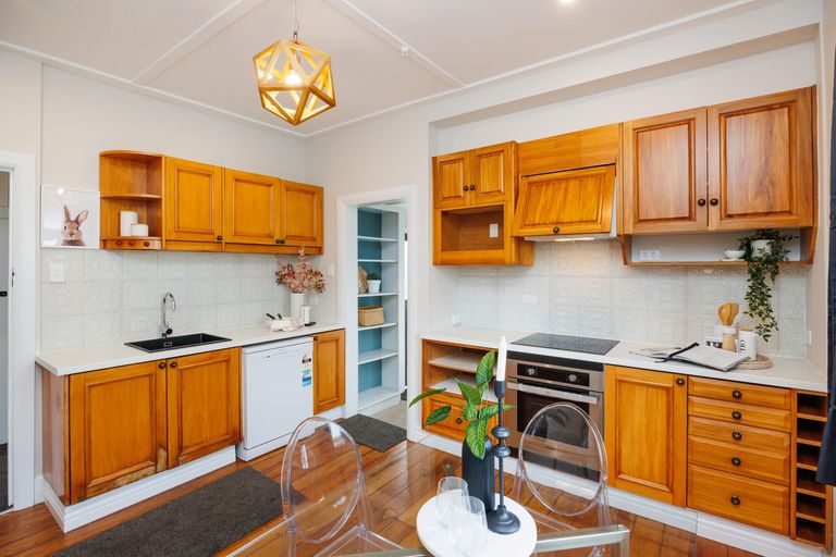 Photo of property in 72 Church Street, Awapuni, Palmerston North, 4412