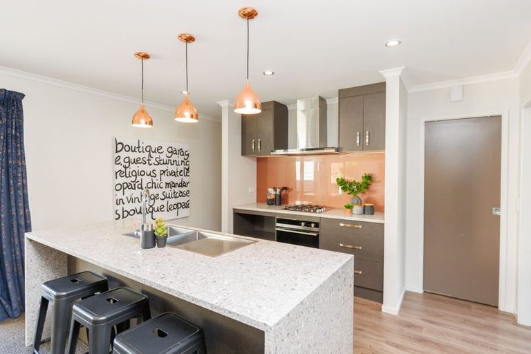 Photo of property in 115 Amesbury Drive, Churton Park, Wellington, 6037