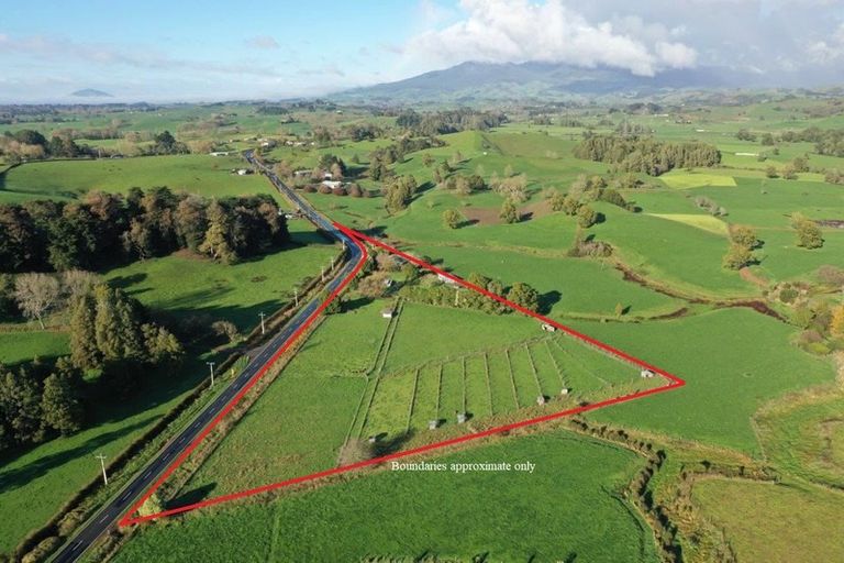 Photo of property in 1461 Te Pahu Road, Karamu, Hamilton, 3285