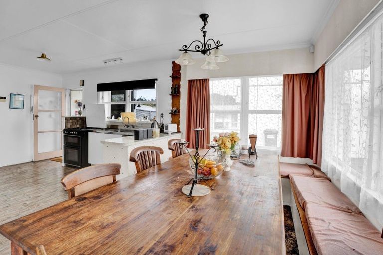 Photo of property in 5815 South Road, Rahotu, Opunake, 4684