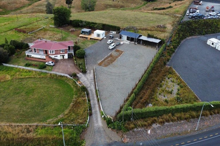 Photo of property in 323 Buckland Road, Buckland, Pukekohe, 2677