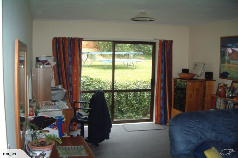 Photo of property in 32 Albatross Close, Whitby, Porirua, 5024