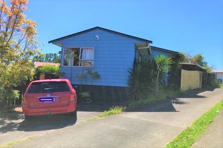 Photo of property in 11 Whitford Avenue, Mount Wellington, Auckland, 1060