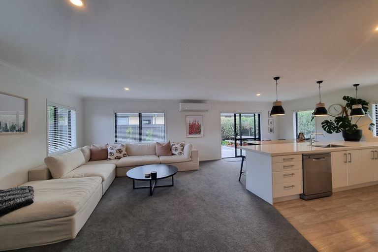 Photo of property in 84 Riverstone Drive, Riverstone Terraces, Upper Hutt, 5018