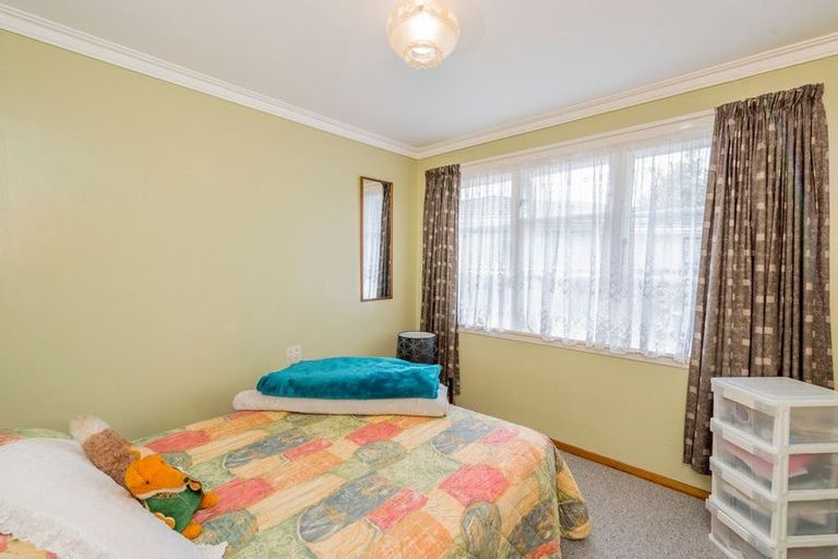 Photo of property in 88 Queen Street West, Levin, 5510