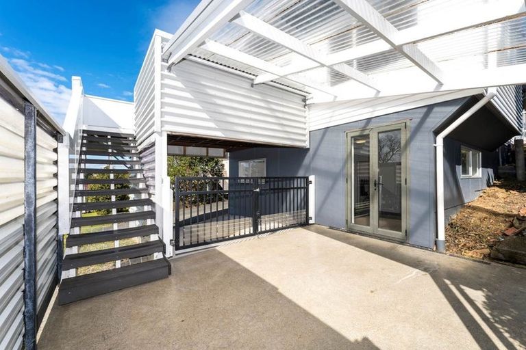 Photo of property in 3 Spargo Road, Massey, Auckland, 0614
