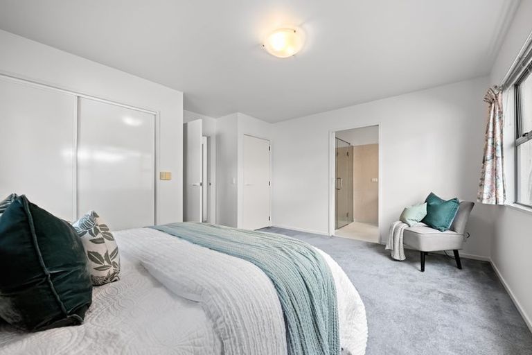 Photo of property in 2/94 Pretoria Street, Hutt Central, Lower Hutt, 5010