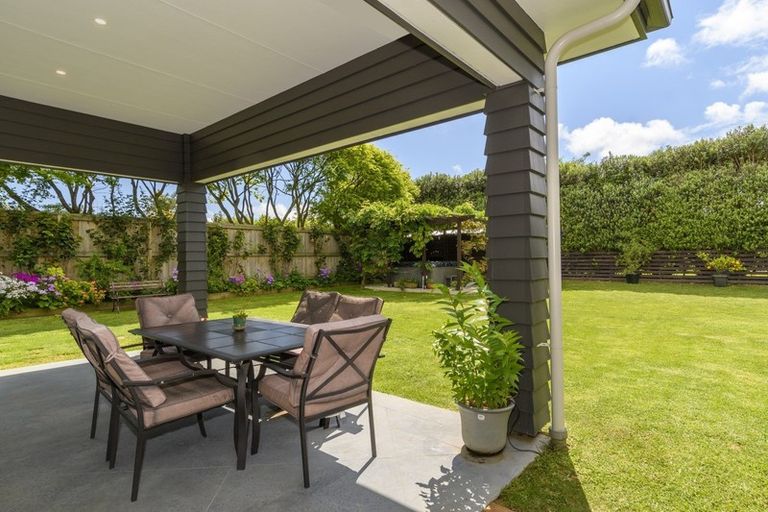 Photo of property in 15 Tall Oaks Way, Bethlehem, Tauranga, 3110