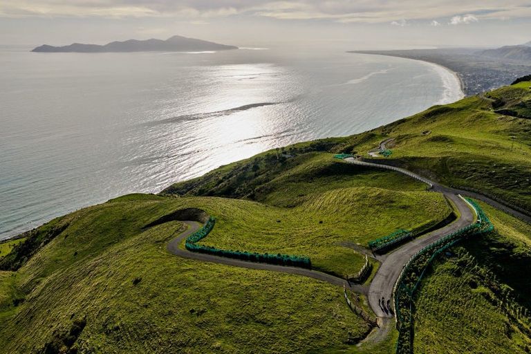 Photo of property in 1275 Paekakariki Hill Road, Paekakariki Hill, Porirua, 5381