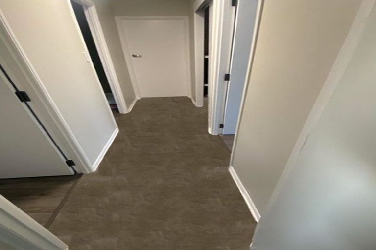 Photo of property in 1/32 Opaheke Road, Papakura, 2110