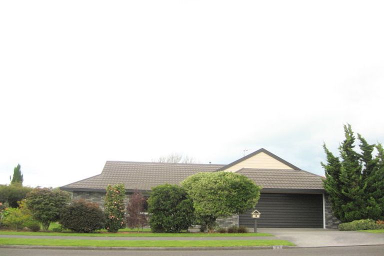 Photo of property in 21 Veale Road, Frankleigh Park, New Plymouth, 4310