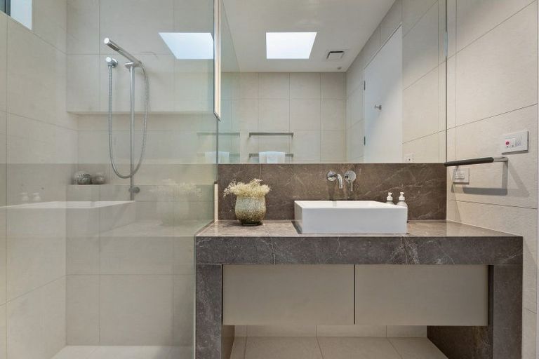 Photo of property in 10a Cremorne Street, Herne Bay, Auckland, 1011