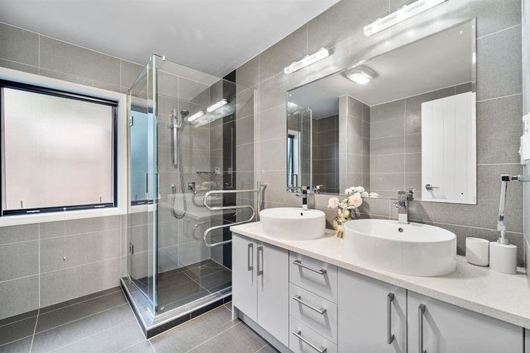 Photo of property in 30 Schnapper Rock Road, Schnapper Rock, Auckland, 0632