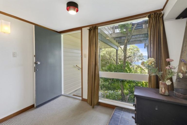 Photo of property in 7 Westhill Road, Point Howard, Lower Hutt, 5013